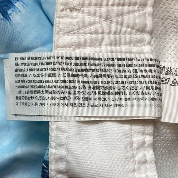 Hollister Palm Tree Design Swim Trucks Size Small - Picture 6 of 13